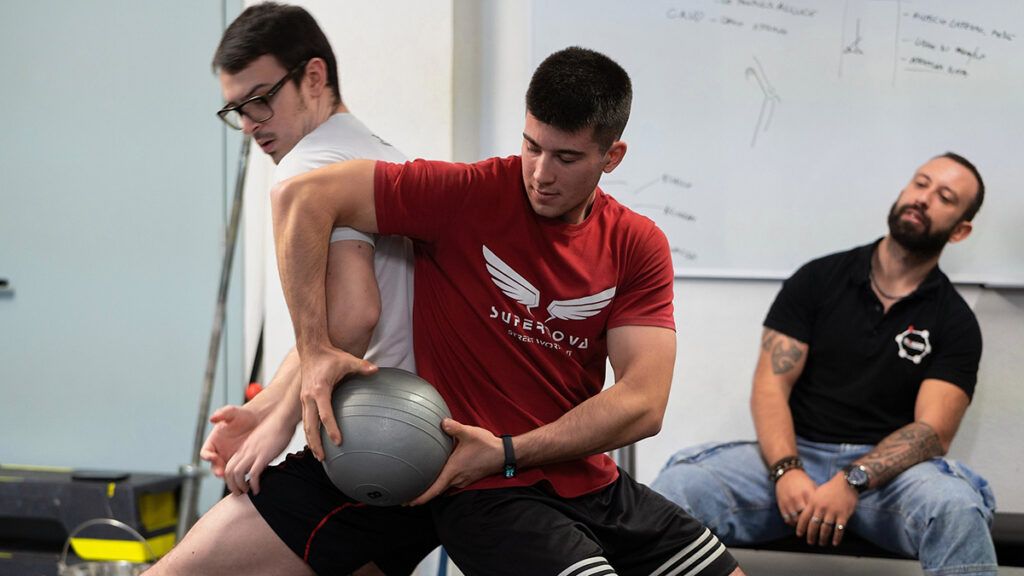 entra a far parte di una squadra